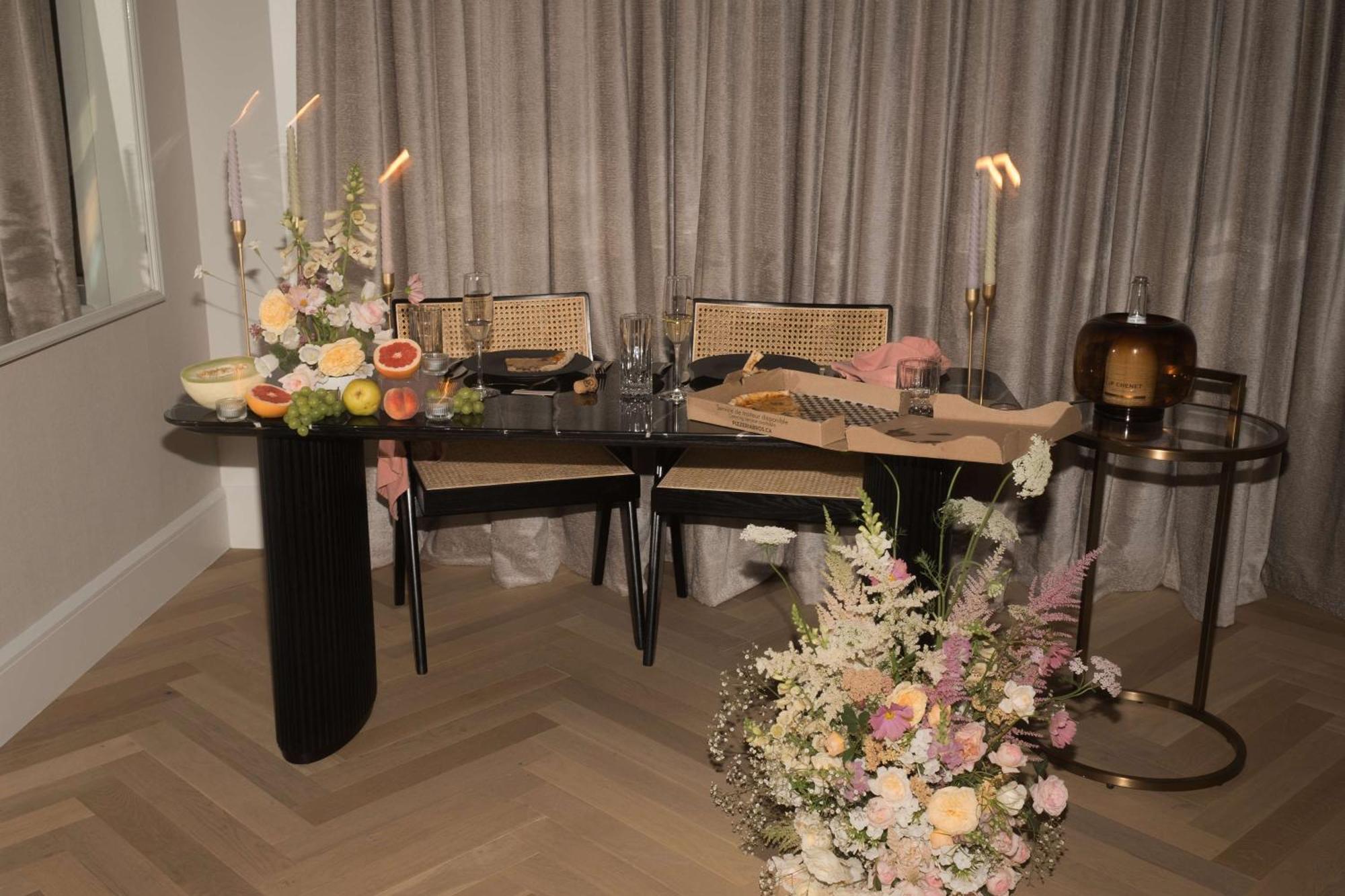 Vogue Hotel Montreal Downtown, Curio Collection By Hilton Εξωτερικό φωτογραφία